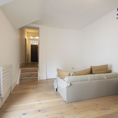 Flat 2, 242 Newport Road 