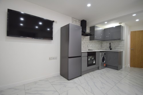 Newport Rd Flat 1 - Cardiff Letting Agents
